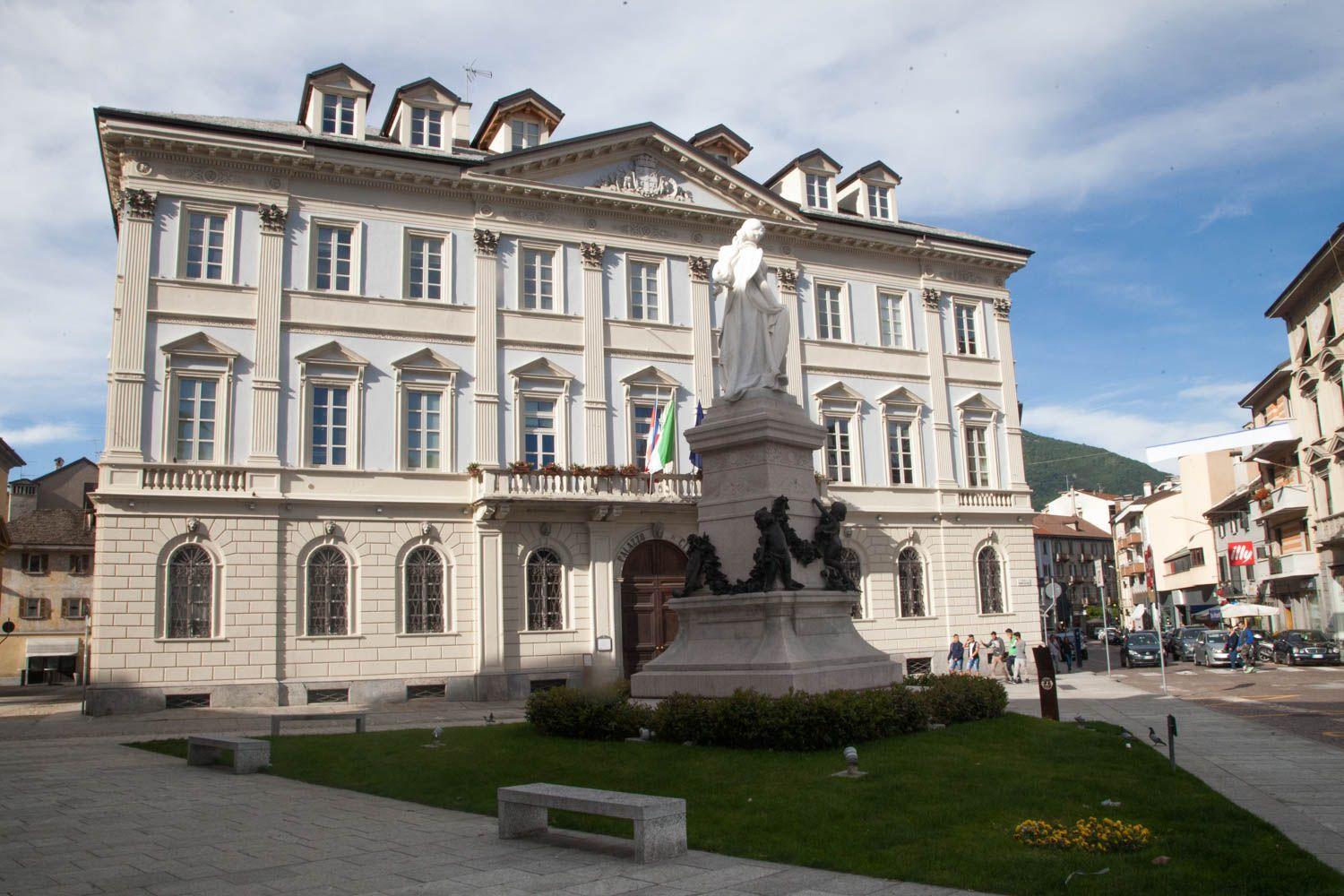 Casa Dell'Edera - Holiday Apartment In Domodossola Exterior photo